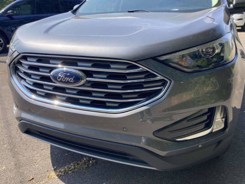 2024 Ford Edge Titanium