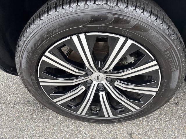 2025 Volvo XC90 B5 Core Bright Theme