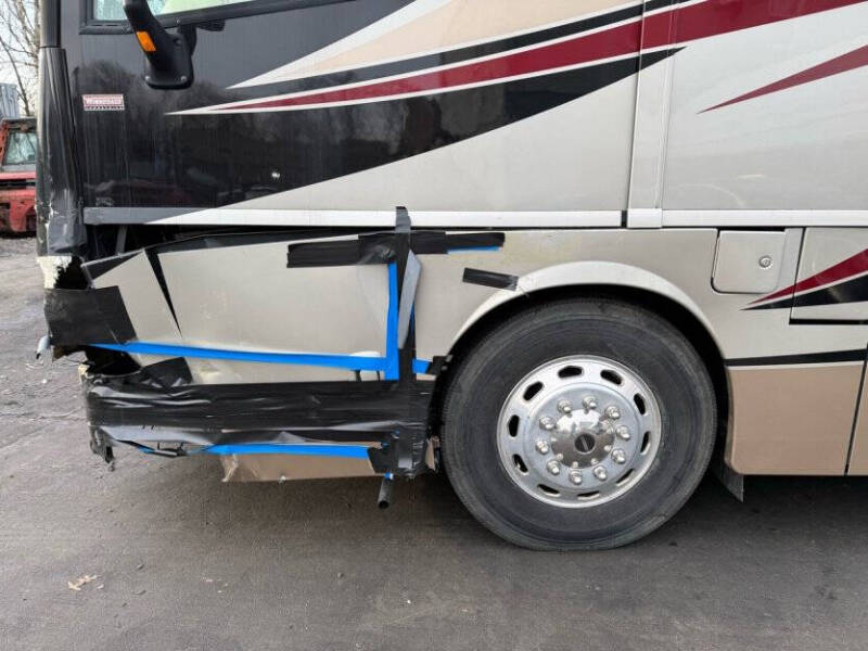 2014 Freightliner XCL Chassis