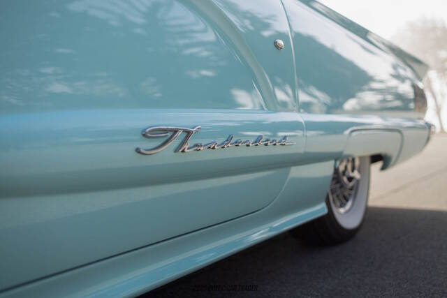 1960 Ford Thunderbird