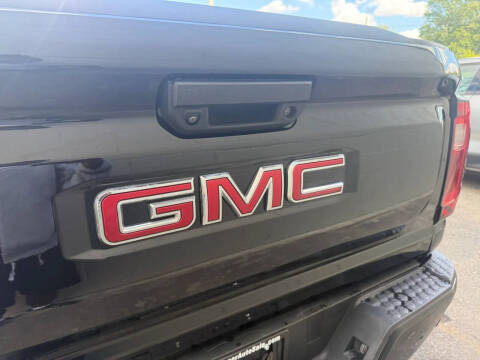 2024 GMC Canyon AT4