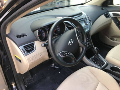 2014 Hyundai Elantra SE