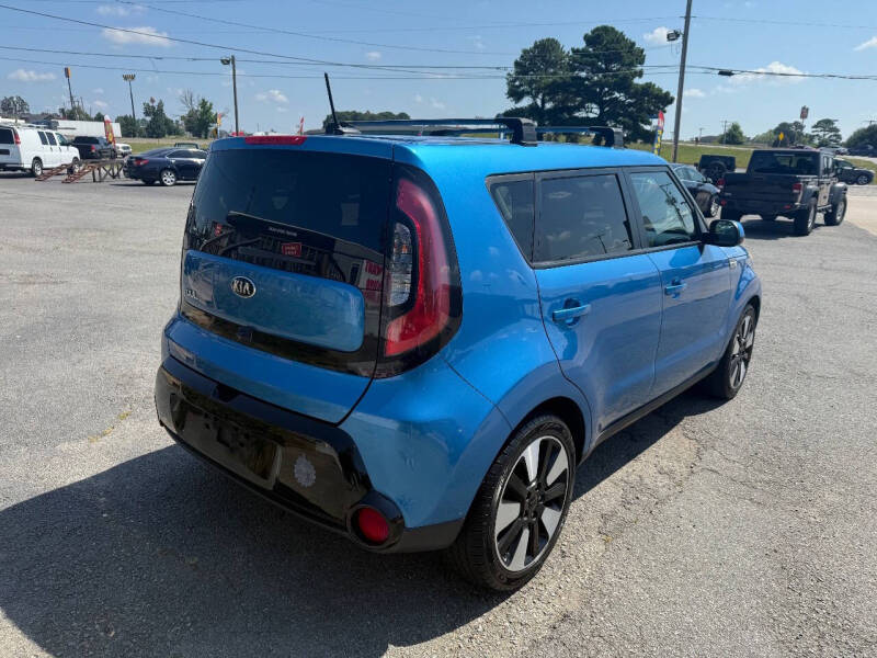 2016 Kia Soul +