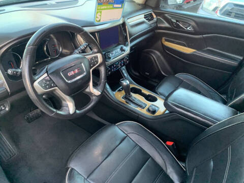2017 GMC Acadia Denali