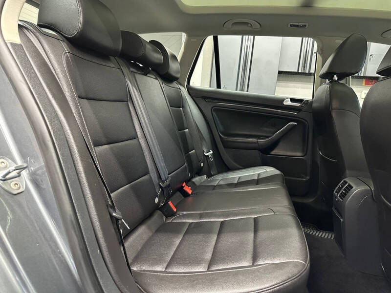 2014 Volkswagen Jetta SportWagen TDI