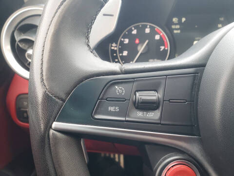 2017 Alfa Romeo Giulia Ti