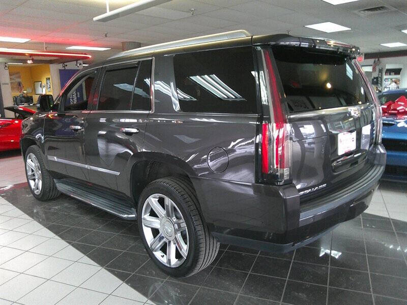 2018 Cadillac Escalade Luxury