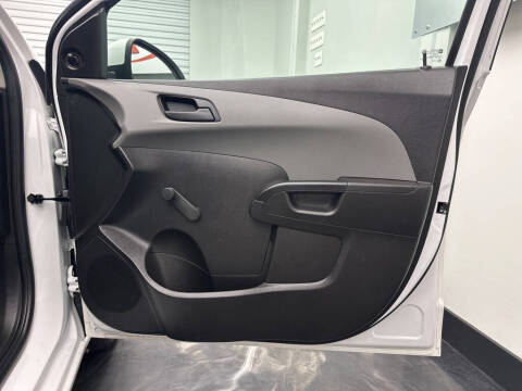 2019 Chevrolet Sonic LT Auto Fleet