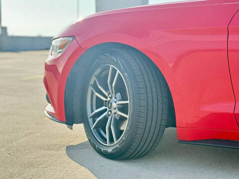 2017 Ford Mustang EcoBoost Premium