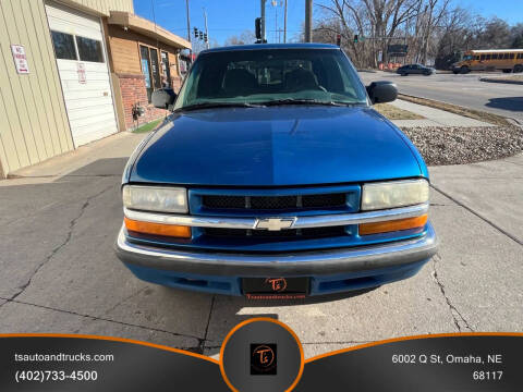 2001 Chevrolet S-10 LS