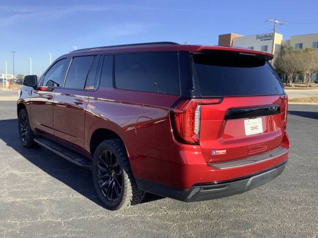 2021 GMC Yukon XL AT4