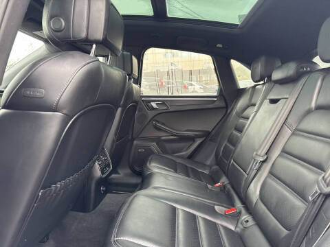 2017 Porsche Macan GTS