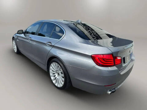 2013 BMW 5 Series 528i xDrive