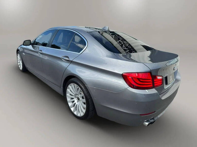 2013 BMW 5 Series 528i xDrive