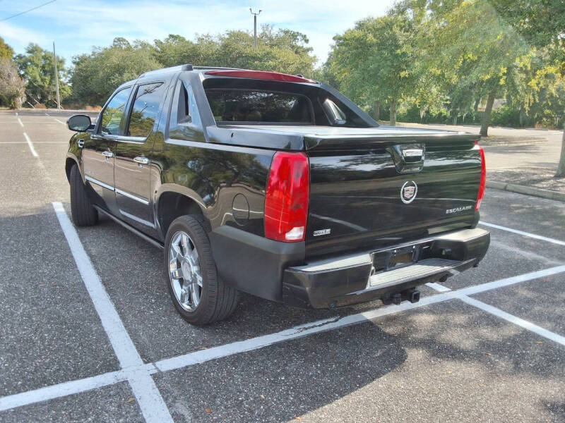 2011 Cadillac Escalade EXT Premium