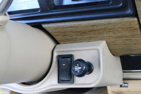 1990 Jeep Grand Wagoneer