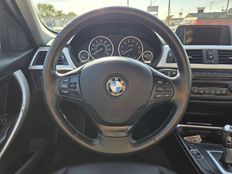 2015 BMW 3 Series 320i