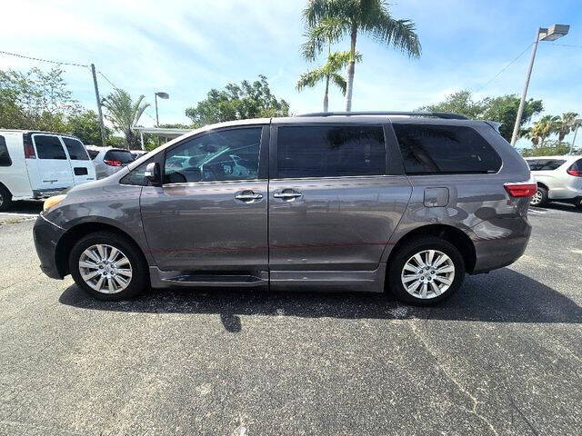 2015 Toyota Sienna