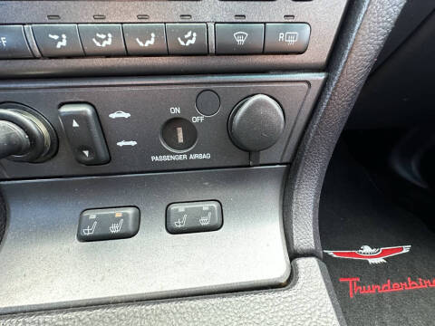 2004 Ford Thunderbird Deluxe