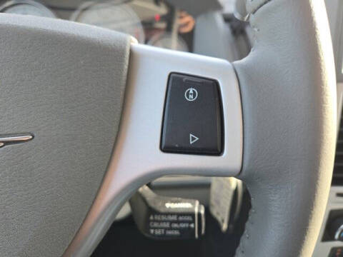 2009 Chrysler Town and Country Touring