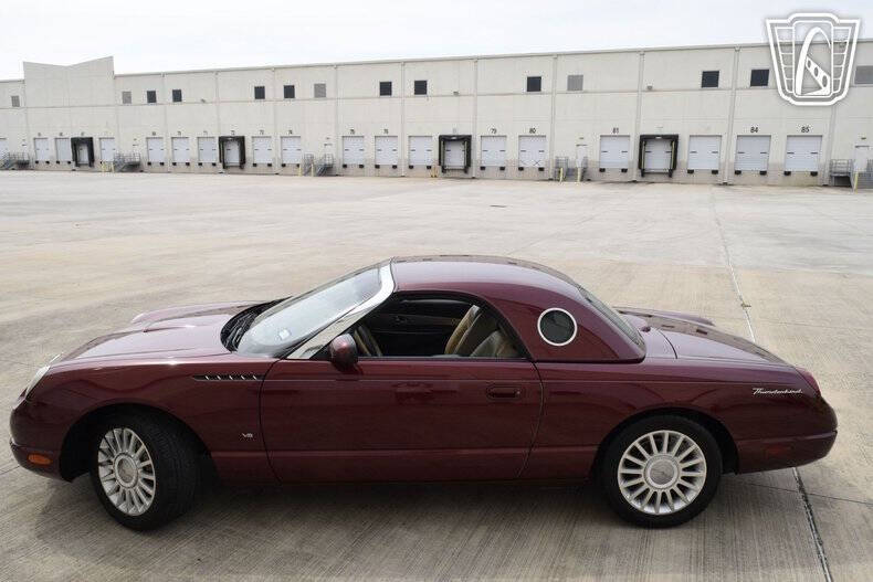 2004 Ford Thunderbird Deluxe