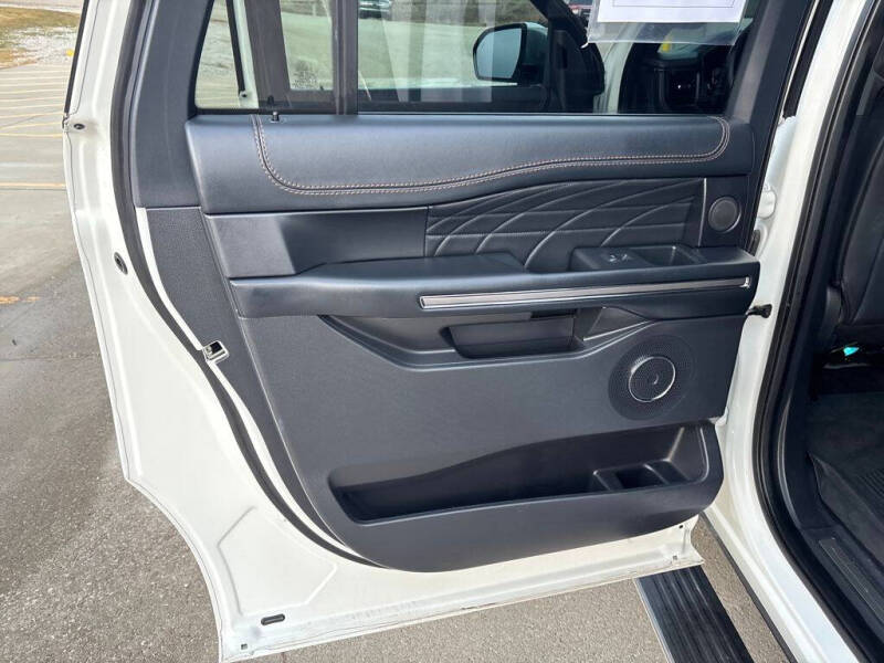 2022 Ford Expedition MAX Platinum