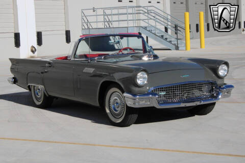 1957 Ford Thunderbird