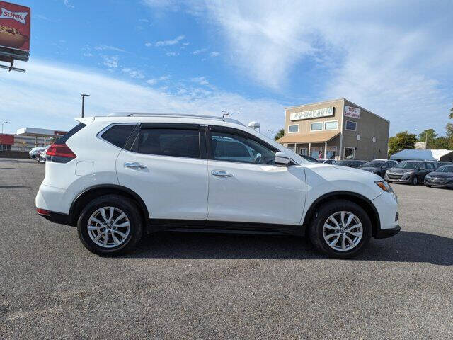 2018 Nissan Rogue SV