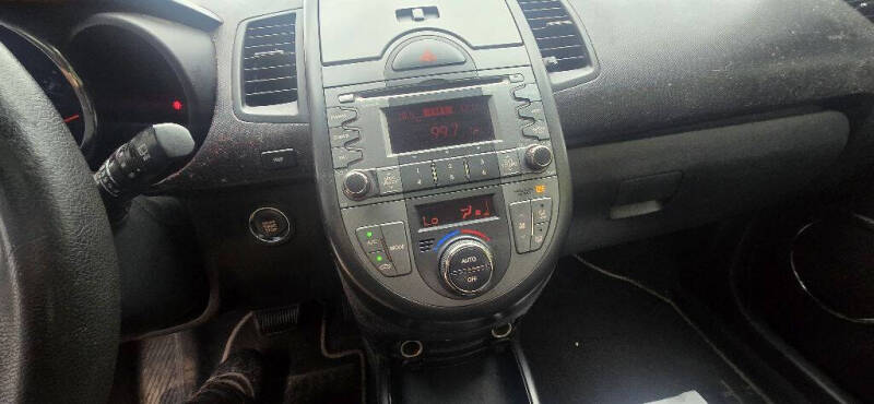 2011 Kia Soul +