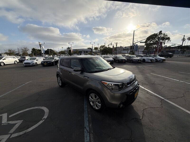 2016 Kia Soul +