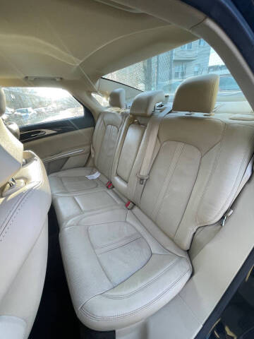 2014 Lincoln MKZ Hybrid