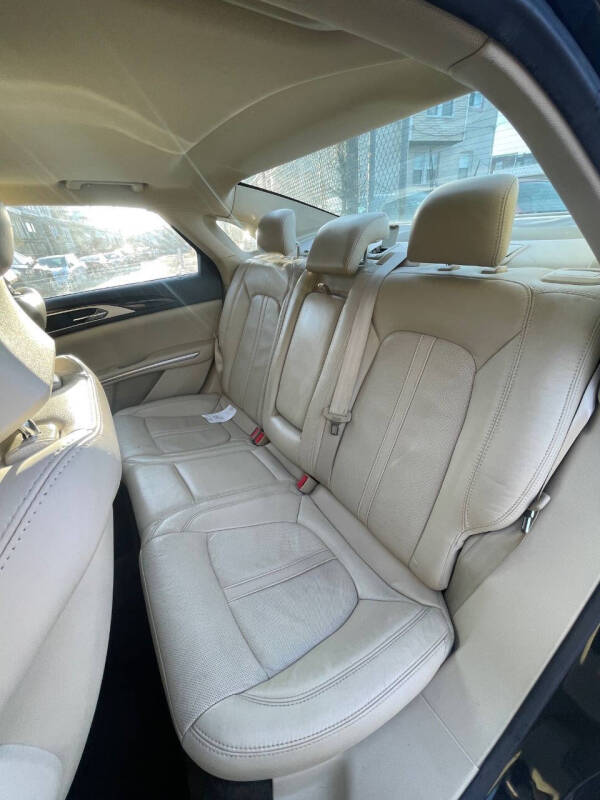 2014 Lincoln MKZ Hybrid