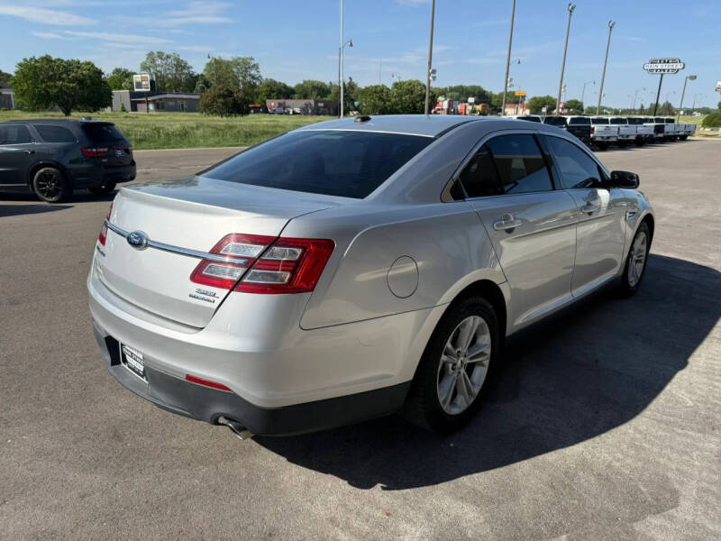 2013 Ford Taurus SEL