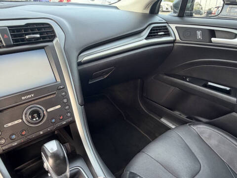 2016 Ford Fusion Hybrid Titanium