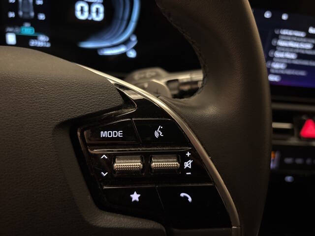 2024 Kia Niro EX Touring