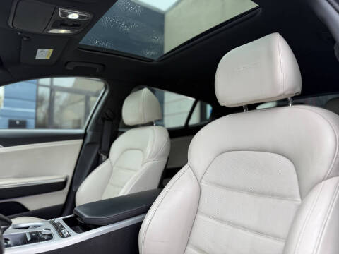 2018 Kia Stinger GT2