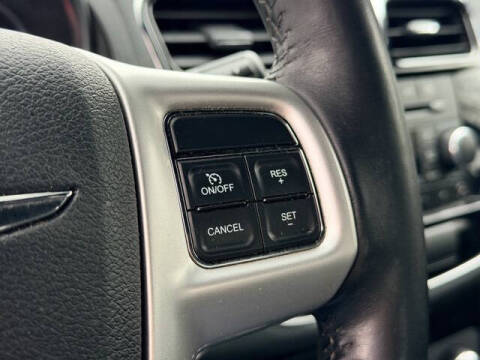 2012 Chrysler 200 Touring