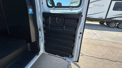 2024 Chevrolet Express 2500