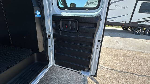 2024 Chevrolet Express 2500