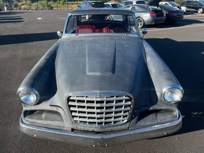 1962 Studebaker GT Hawk
