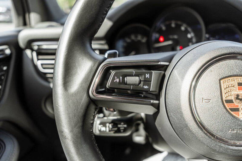 2023 Porsche Macan