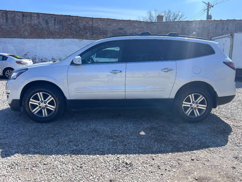 2017 Chevrolet Traverse LT
