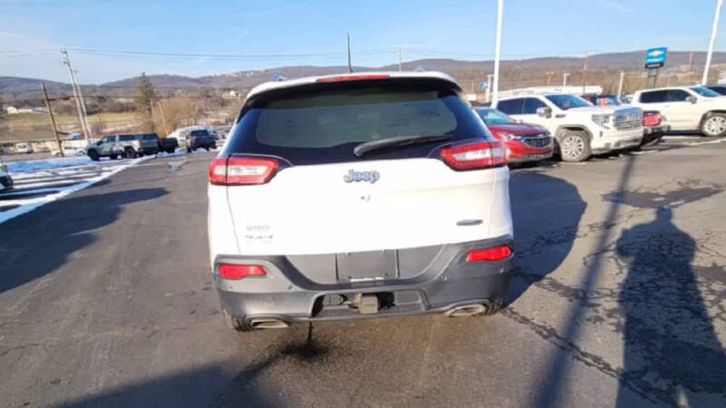 2016 Jeep Cherokee Latitude