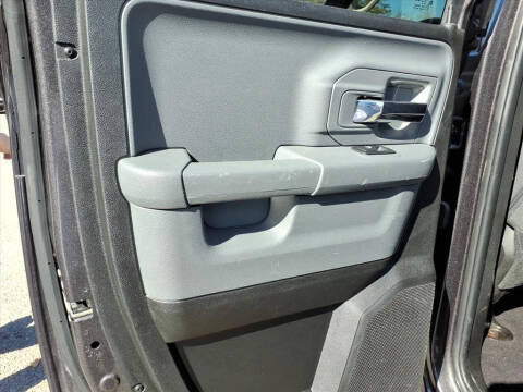 2024 RAM 1500 Classic SLT