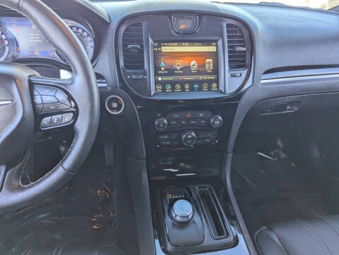 2022 Chrysler 300 S V6