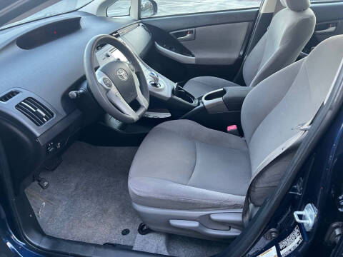 2012 Toyota Prius Two