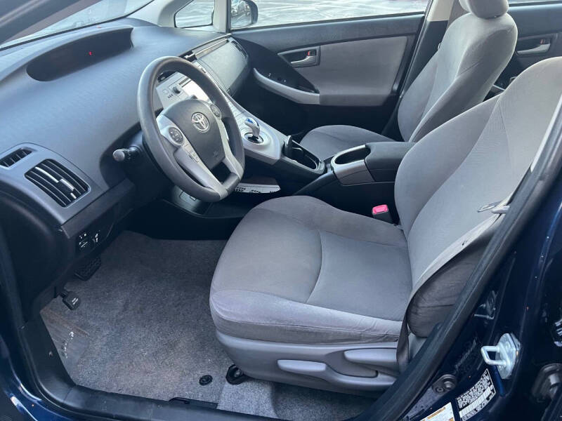 2012 Toyota Prius Two