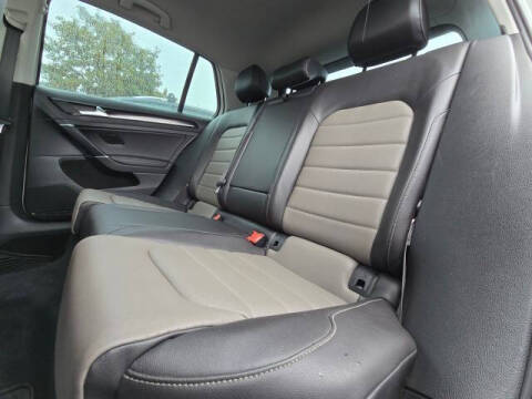 2015 Volkswagen Golf TSI SEL