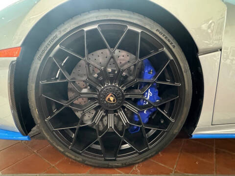 2023 Lamborghini Huracan STO