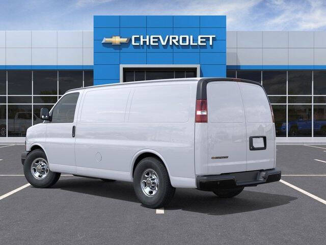 2025 Chevrolet Express 2500